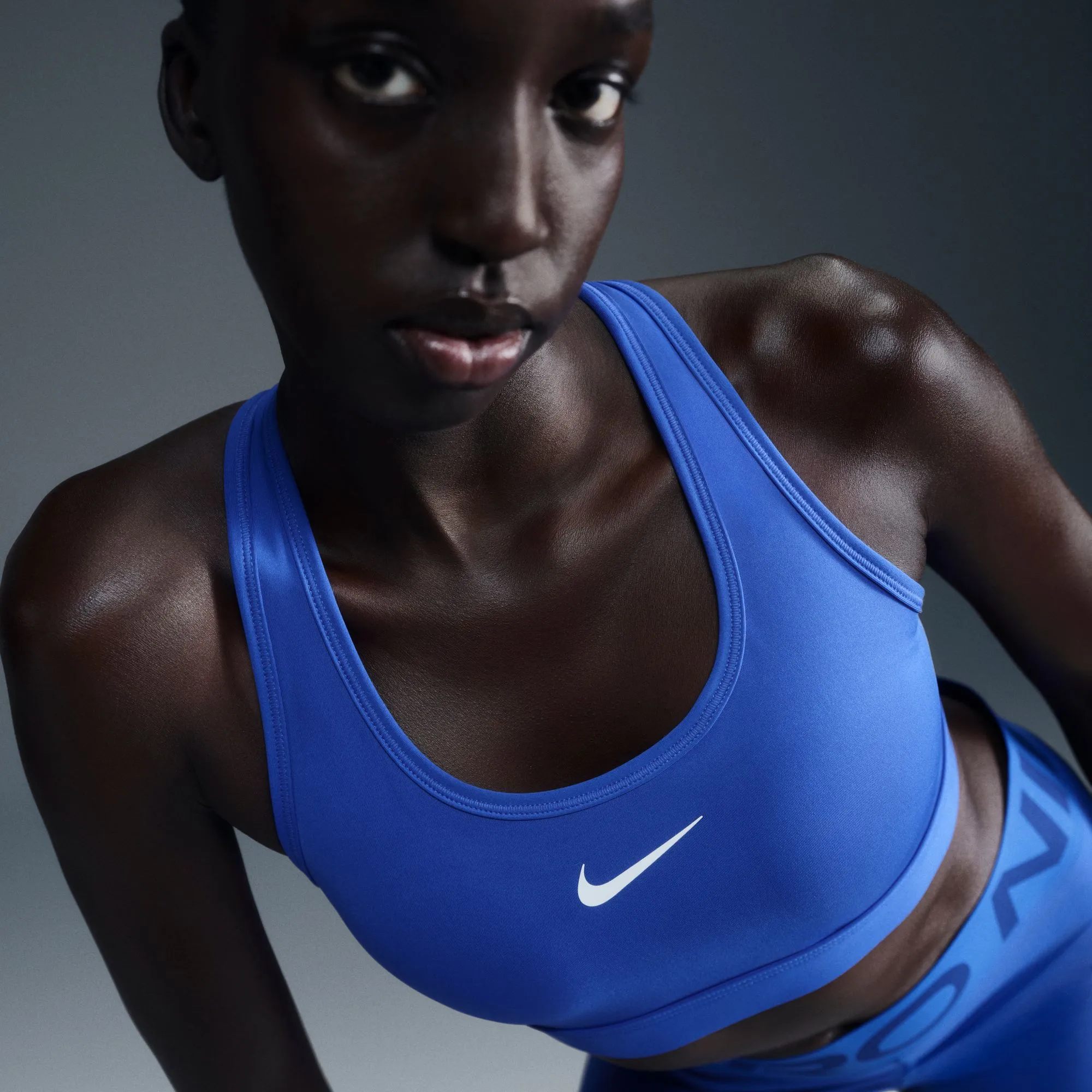Women??s Swoosh Medium Support Sports Bra (405 - Hyper Royal/White) Secure Closure System