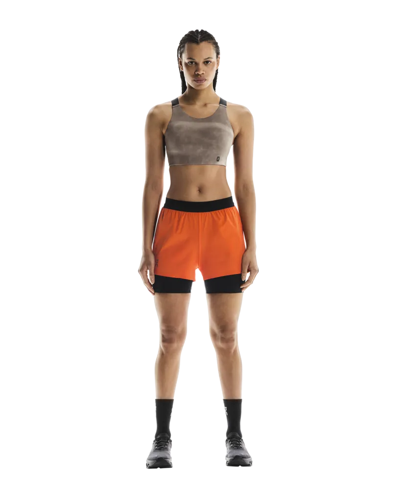 On Women's Performance Bra AOP Cinder / Black Blind stitching seams