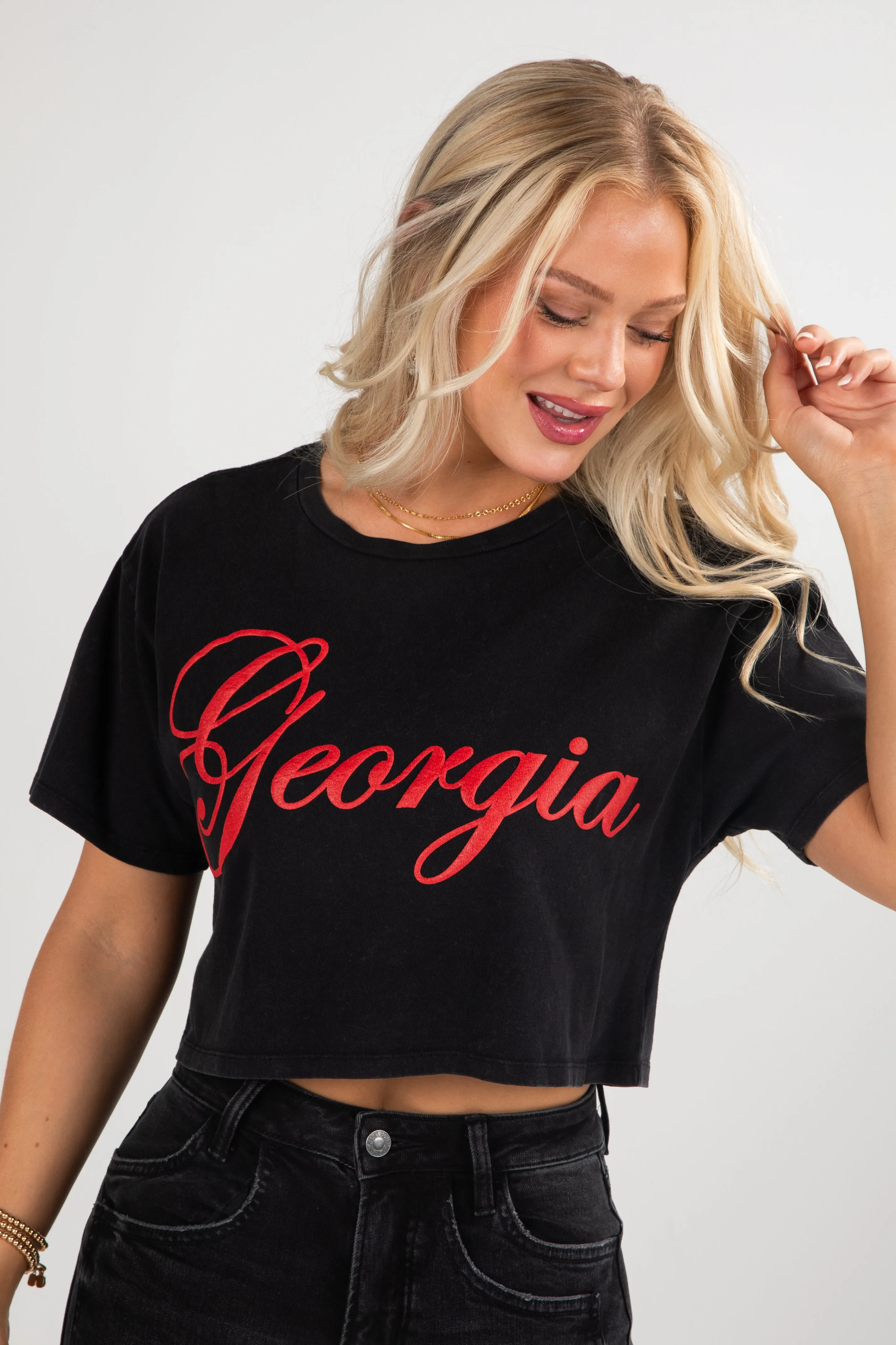 Relaxed Movement Layering Fashion Black Georgia Script Cropped Tee