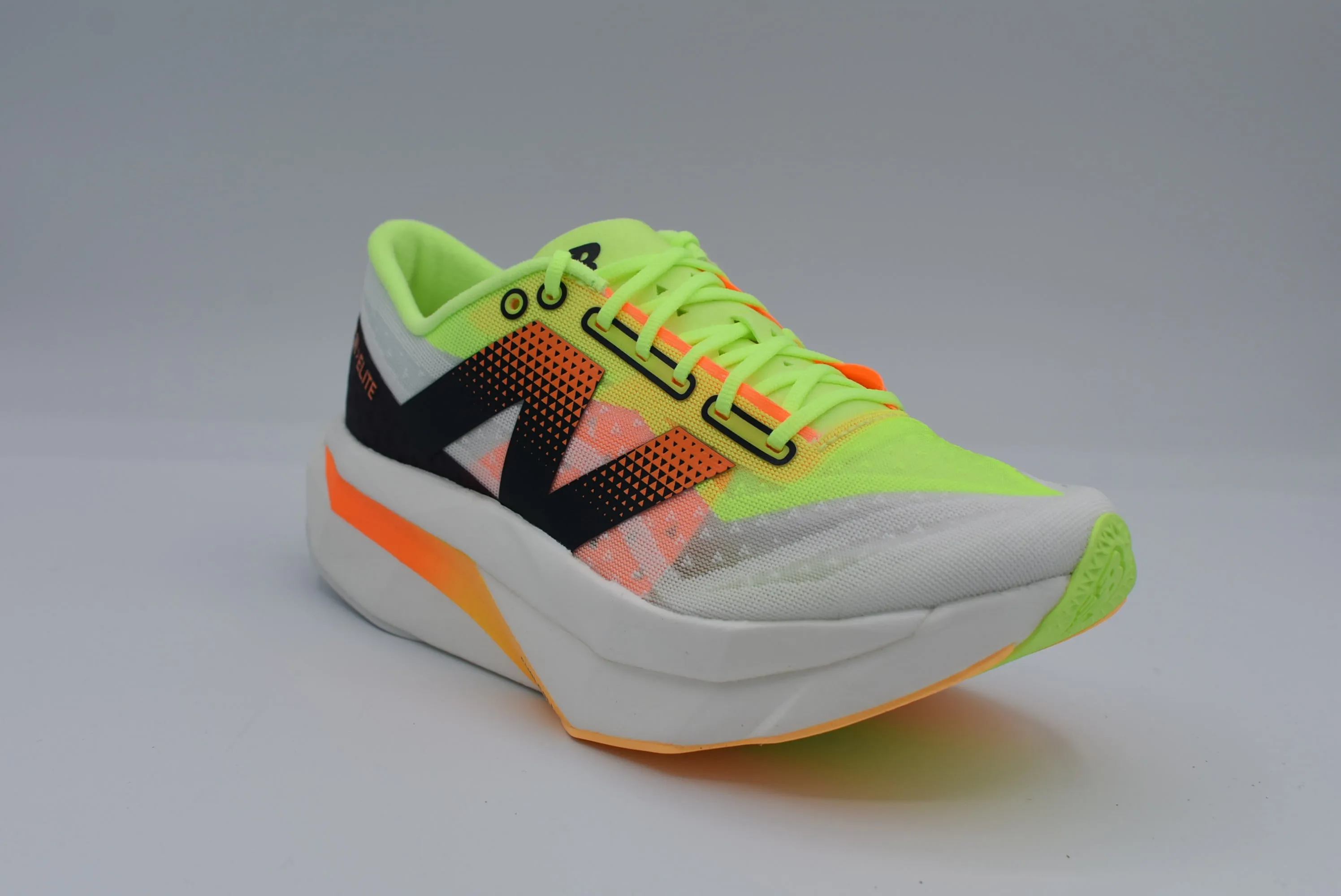 New Balance FuelCell SuperComp Elite v4 Women Full Length Cushion Layer Grip Enhancement