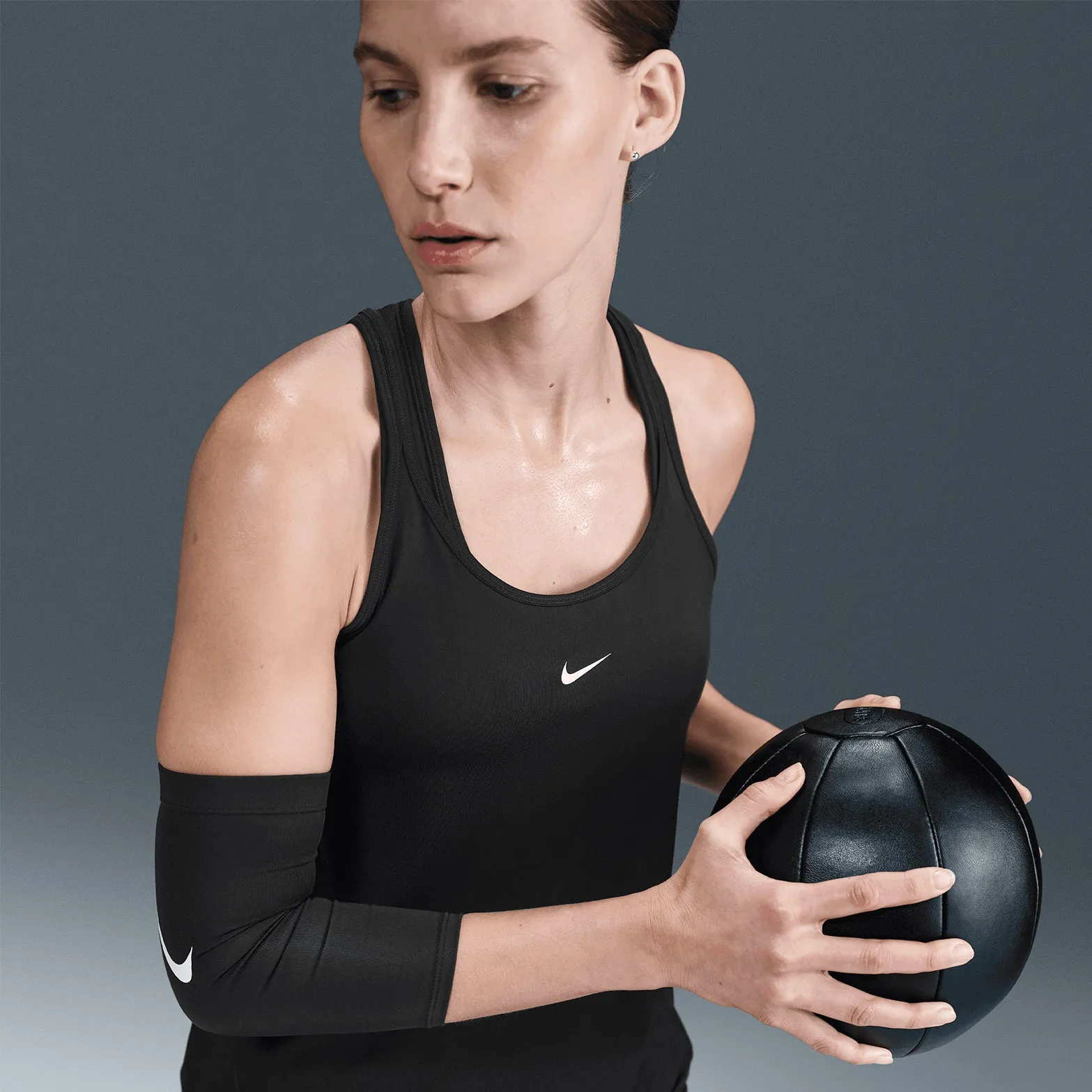 Environment - friendly Lightweight Mesh Lining Women's Dri-FIT One Classic Strappy Tank Black / White