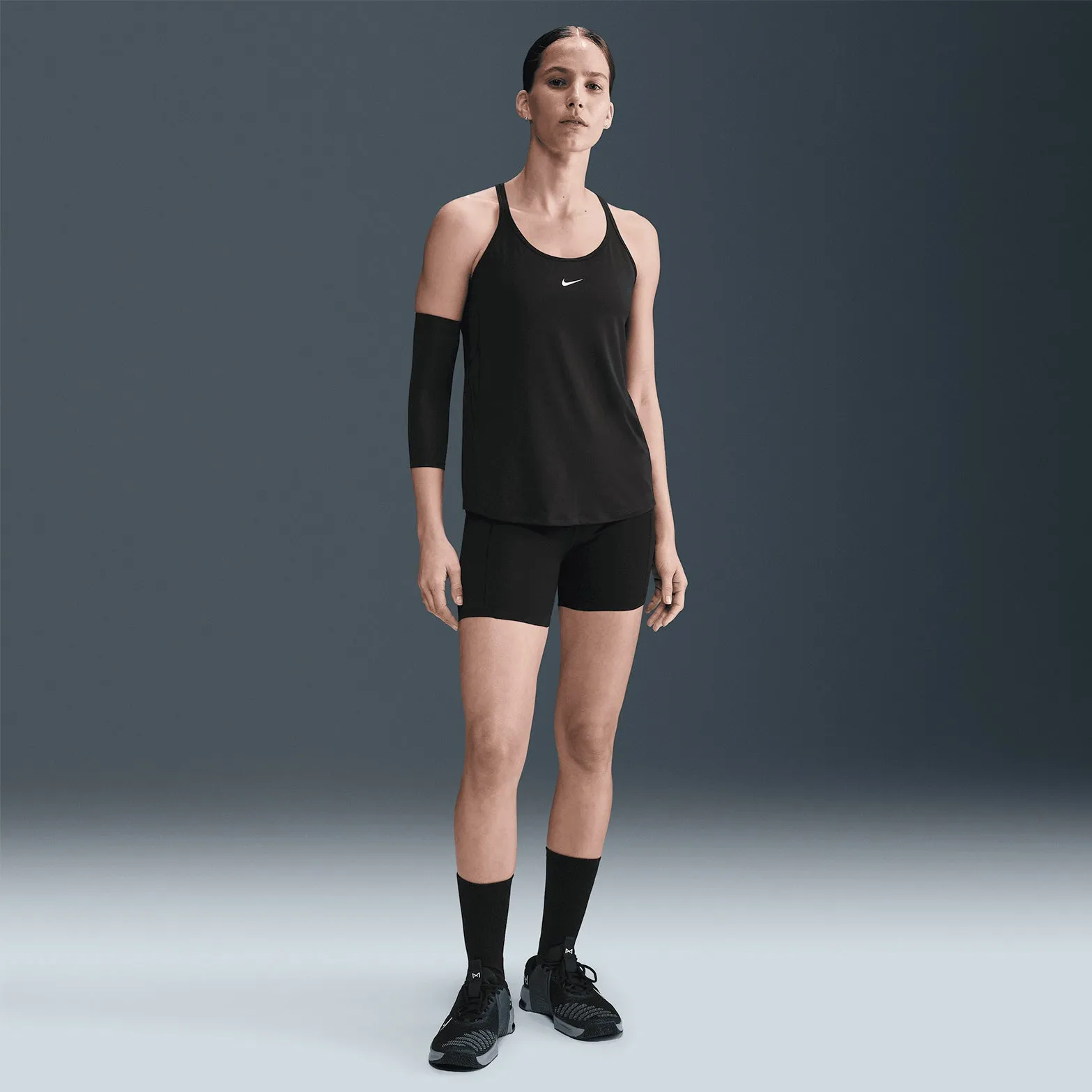 Travel Flexible Women's Dri-FIT One Classic Strappy Tank Black / White