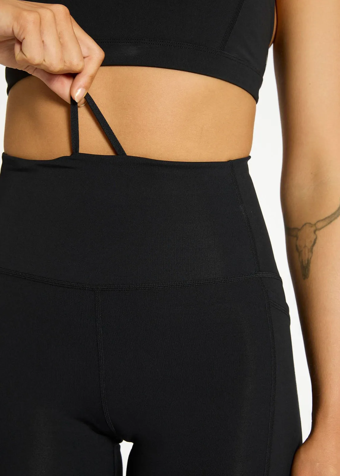 In Tempo Short 18cm Work Ready Breezy Feel