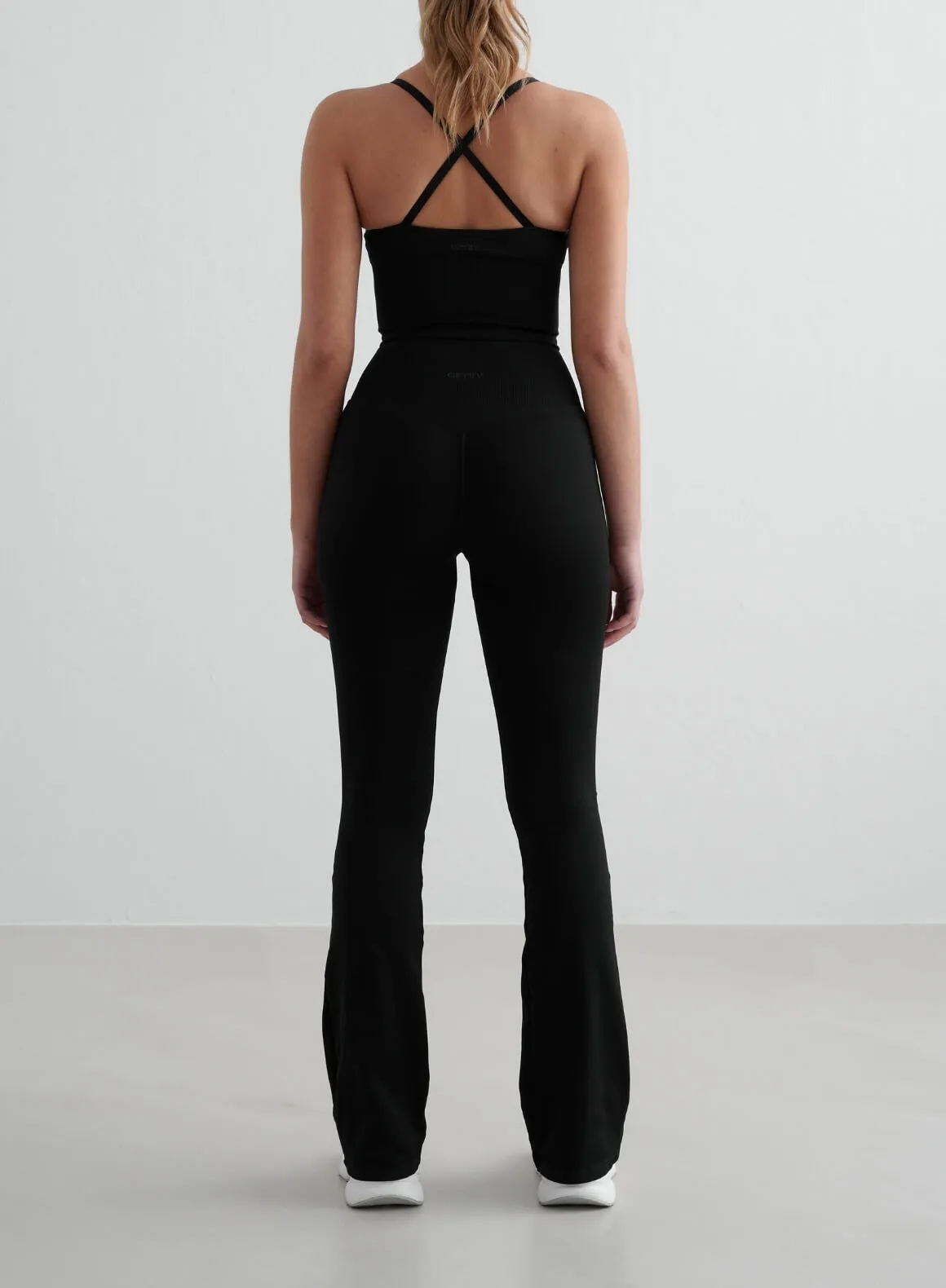 Long service life Black Shape Seamless Flare Tights & Cross Back Bralette Set