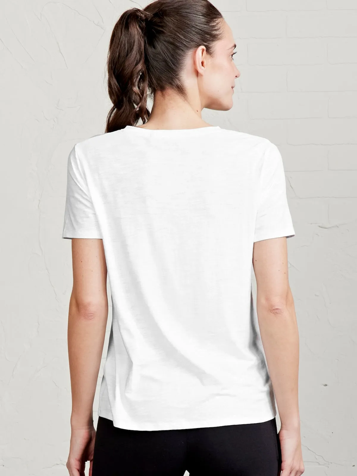 All Day V-Neck T-Shirt Comfy Essentials Curved Hemline