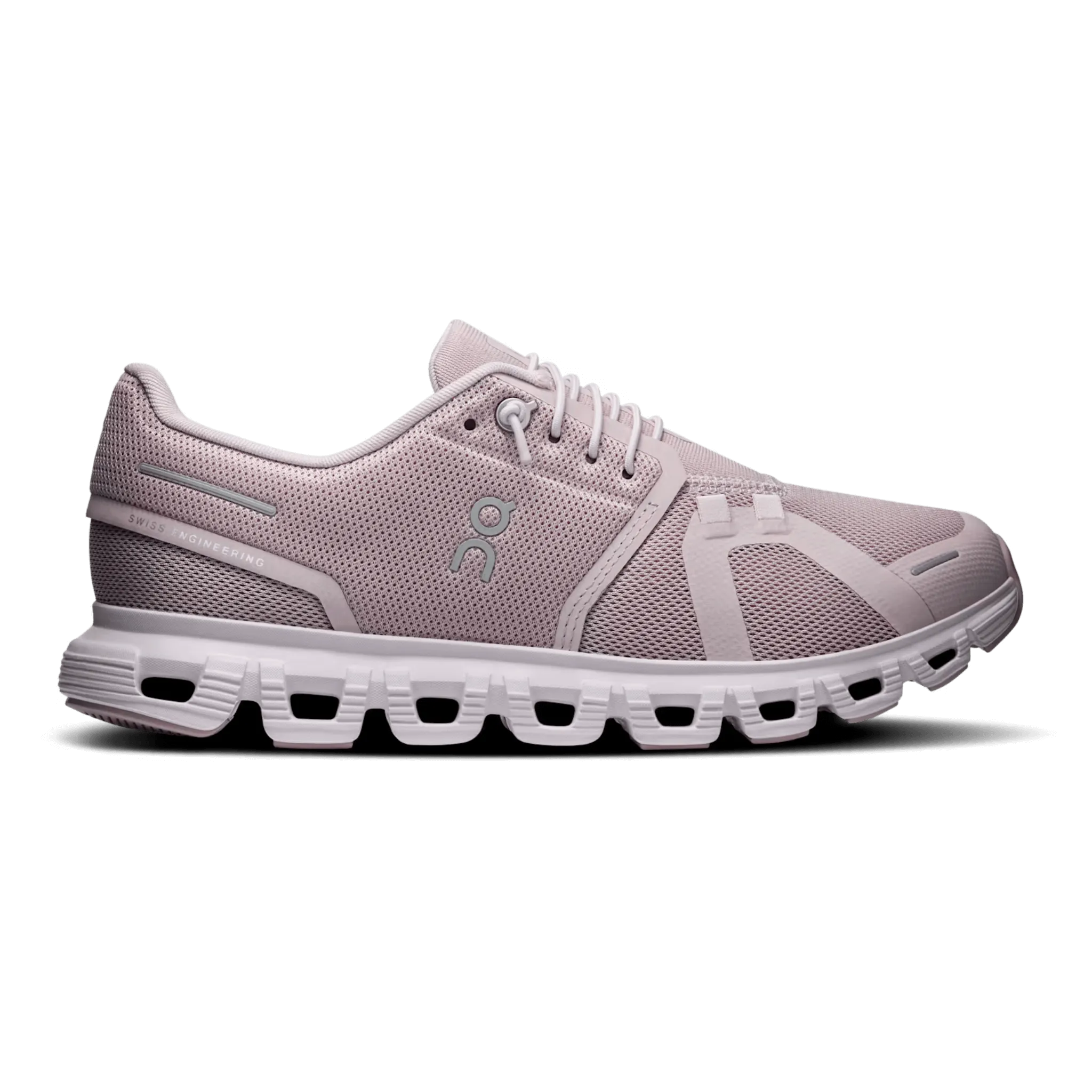 running with a backpack ON WOMEN'S CLOUD 6