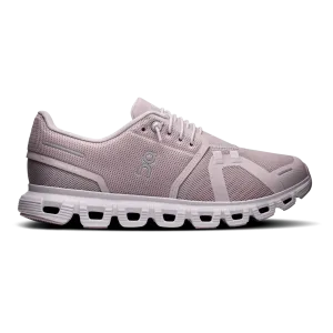 running with a backpack ON WOMEN'S CLOUD 6