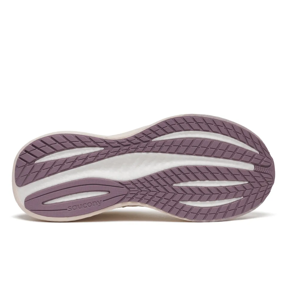 Slim Design running in a train station area shoes Saucony Women's Triumph 22 Running Shoes in Vanilla