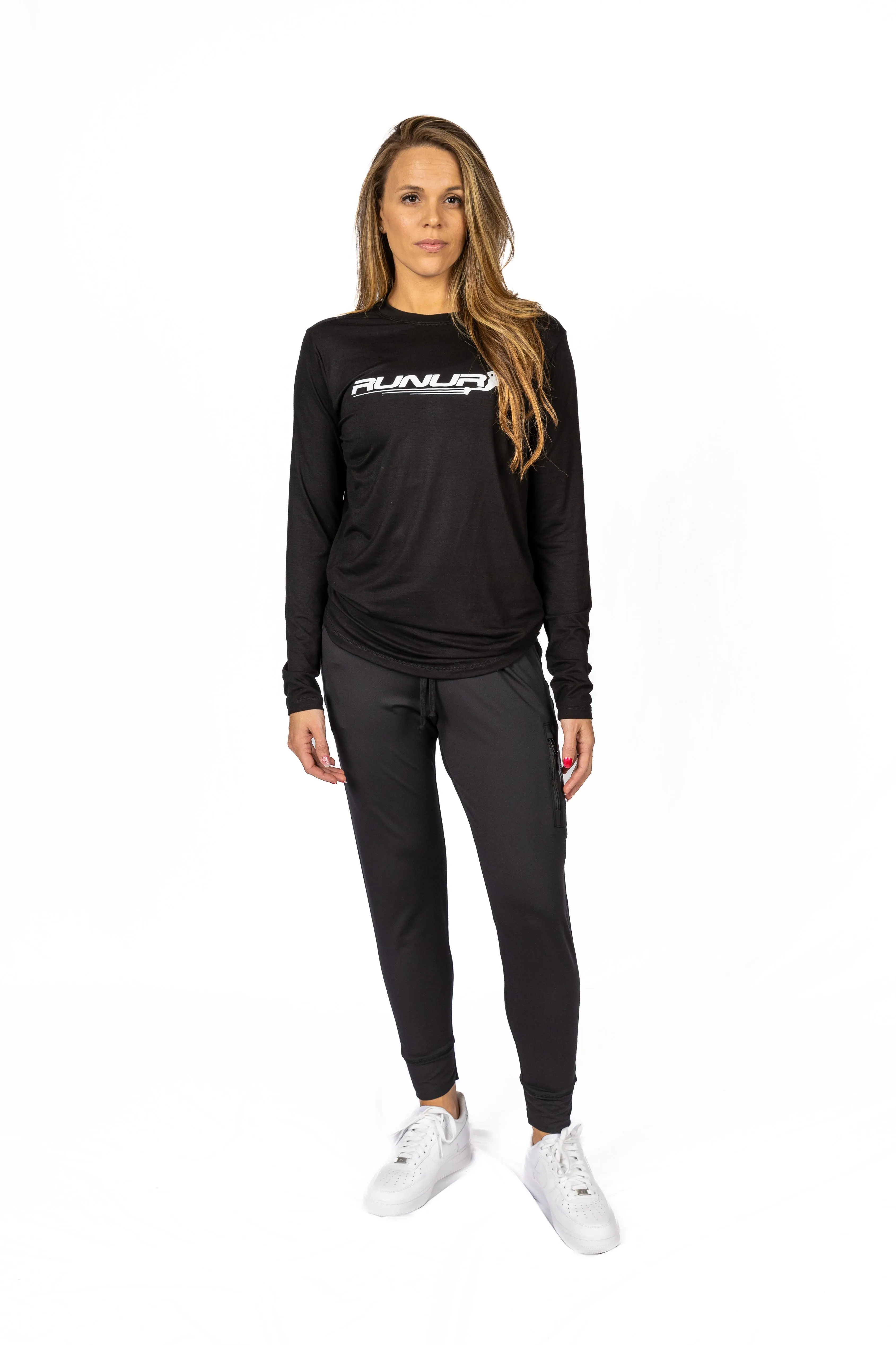 Seasonal Outfit LONG SLEEVE TEE -  BLACK - THE TAPER