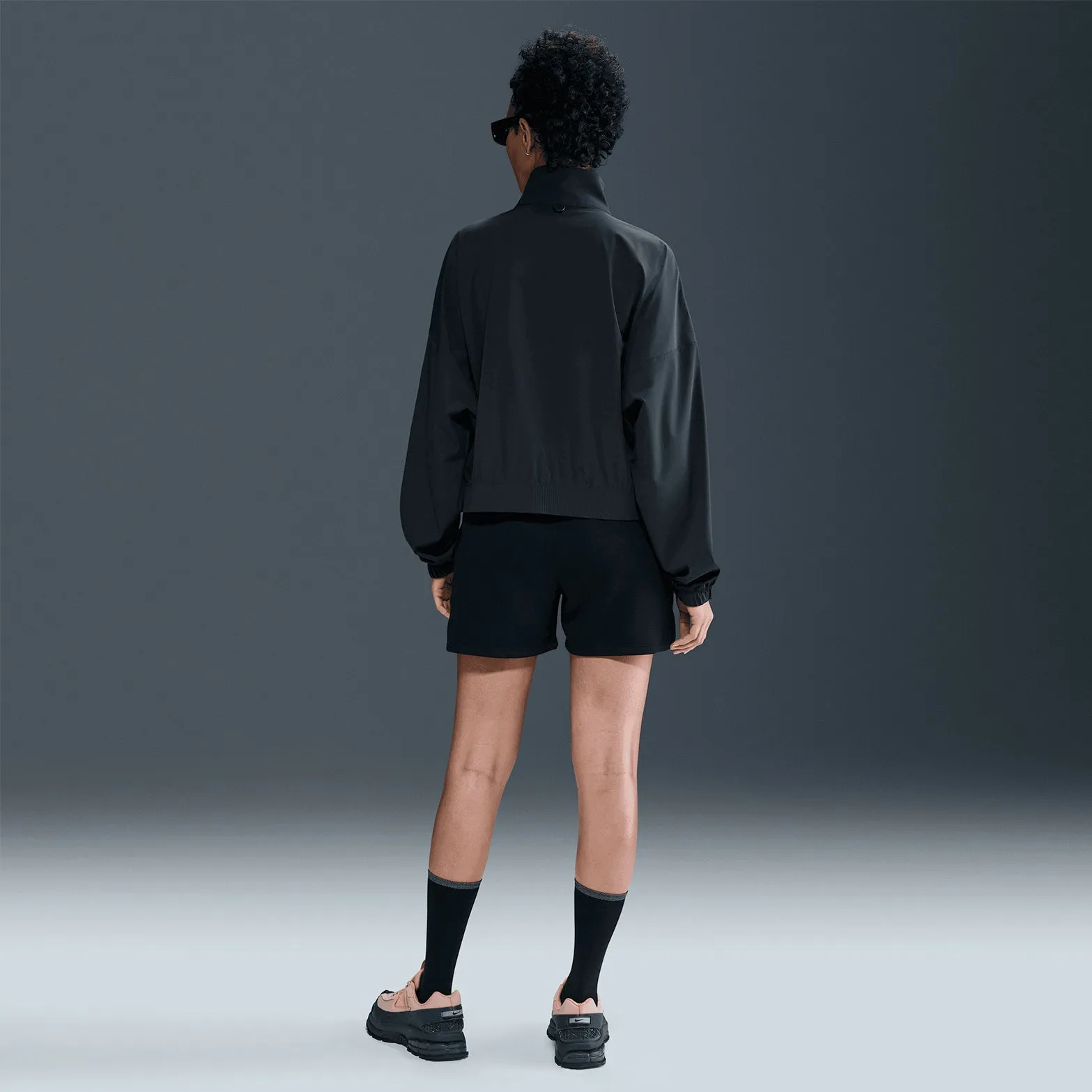 suitable for land sports Women's 24.7 PerfectStretch Dri-FIT Oversized Full-Zip Jacket Black / Dark Smoke Grey