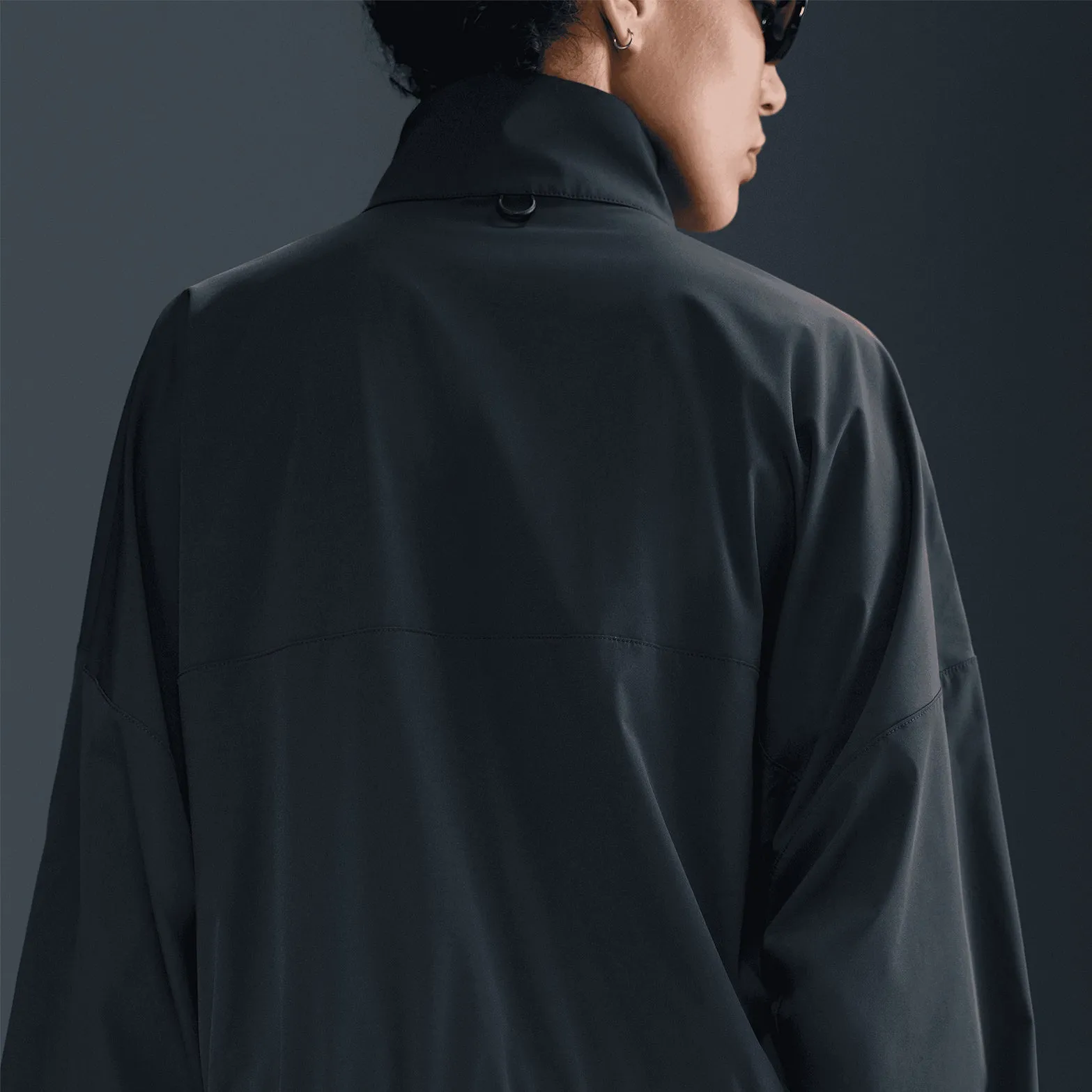 Risk Shawl Women's 24.7 PerfectStretch Dri-FIT Oversized Full-Zip Jacket Black / Dark Smoke Grey