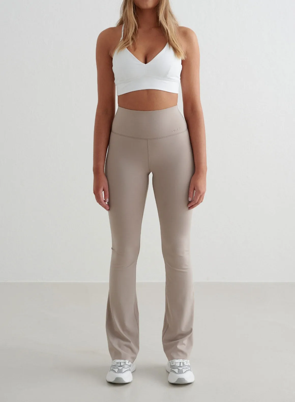 White Sense Strap Bra floral Zigzag stitching