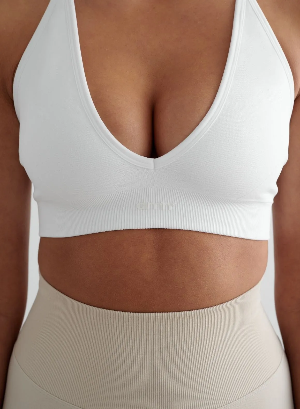 White Shape Seamless Cross Back Bra Dance costume