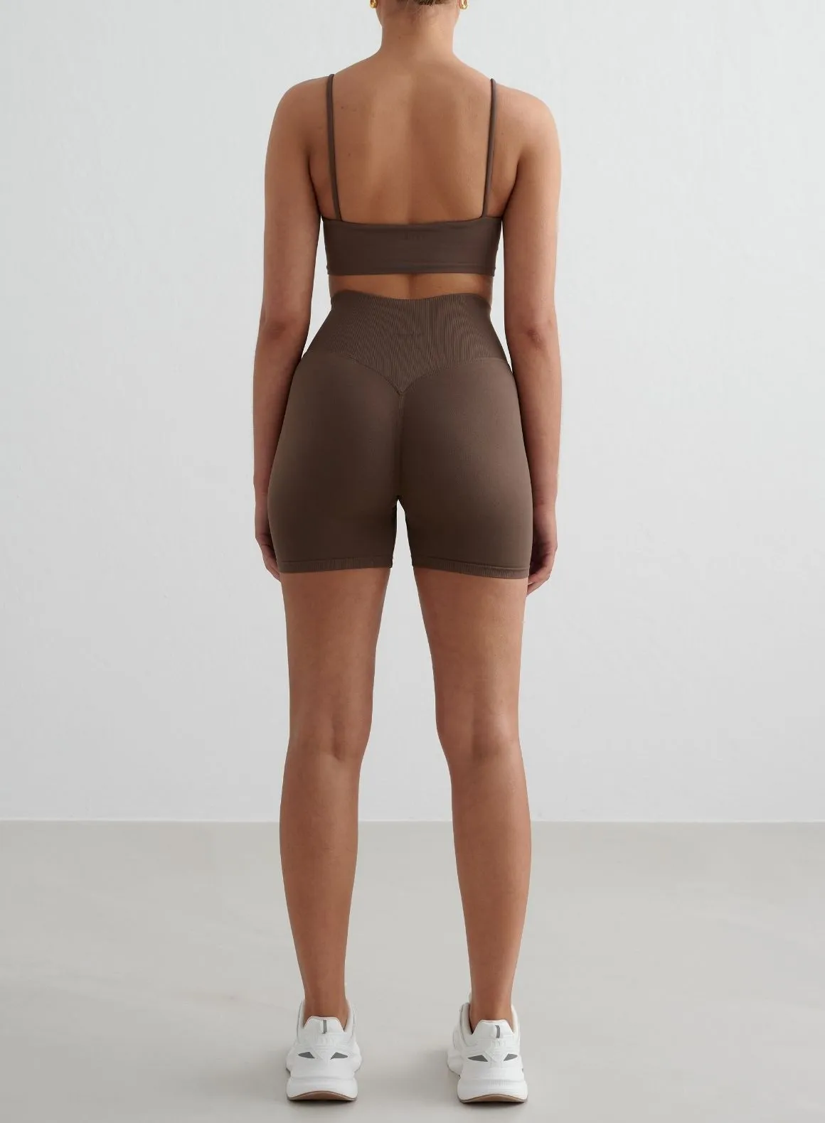 Long fit seams Tasseled edges seams Macchiato Shape Seamless Strap Bra