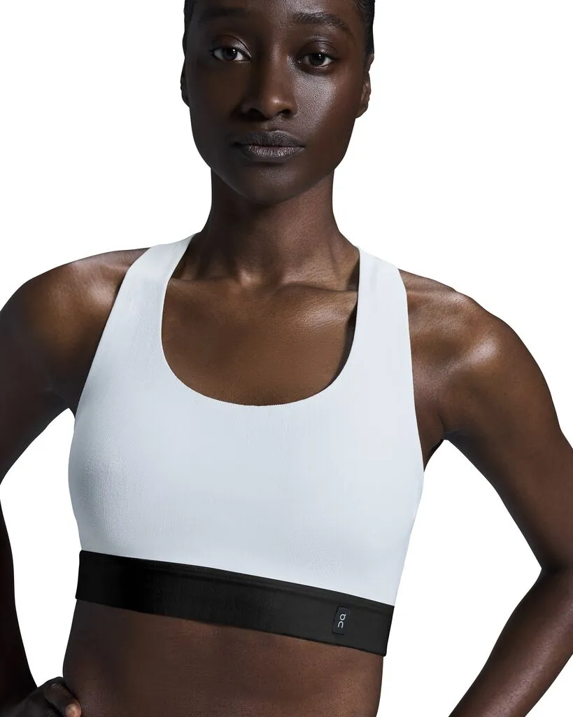 Women's Pace Bra Undyed-White / Black Stretchable Fabric Adaptive Compression