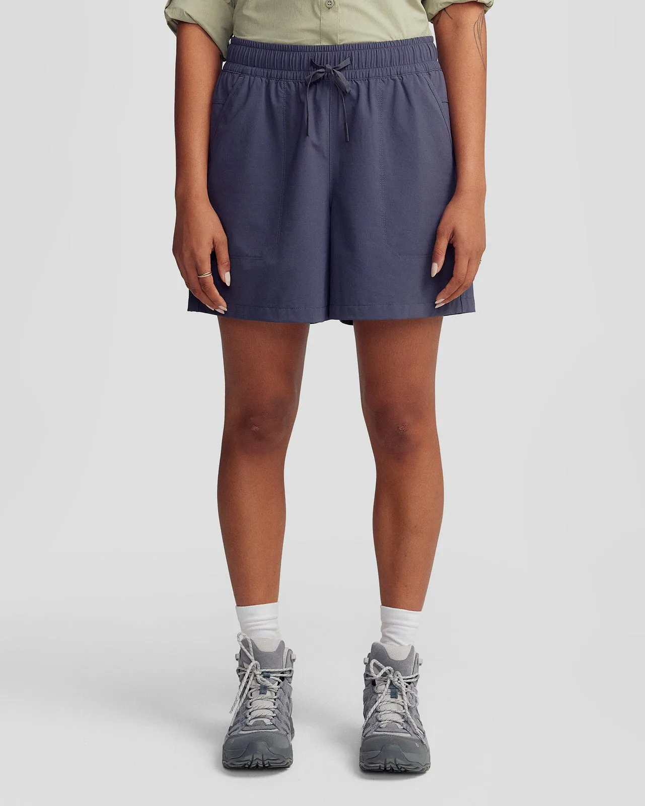 Loose Thread DoubleLayered Women??s Trailhead 4?? Shorts - Mid Navy