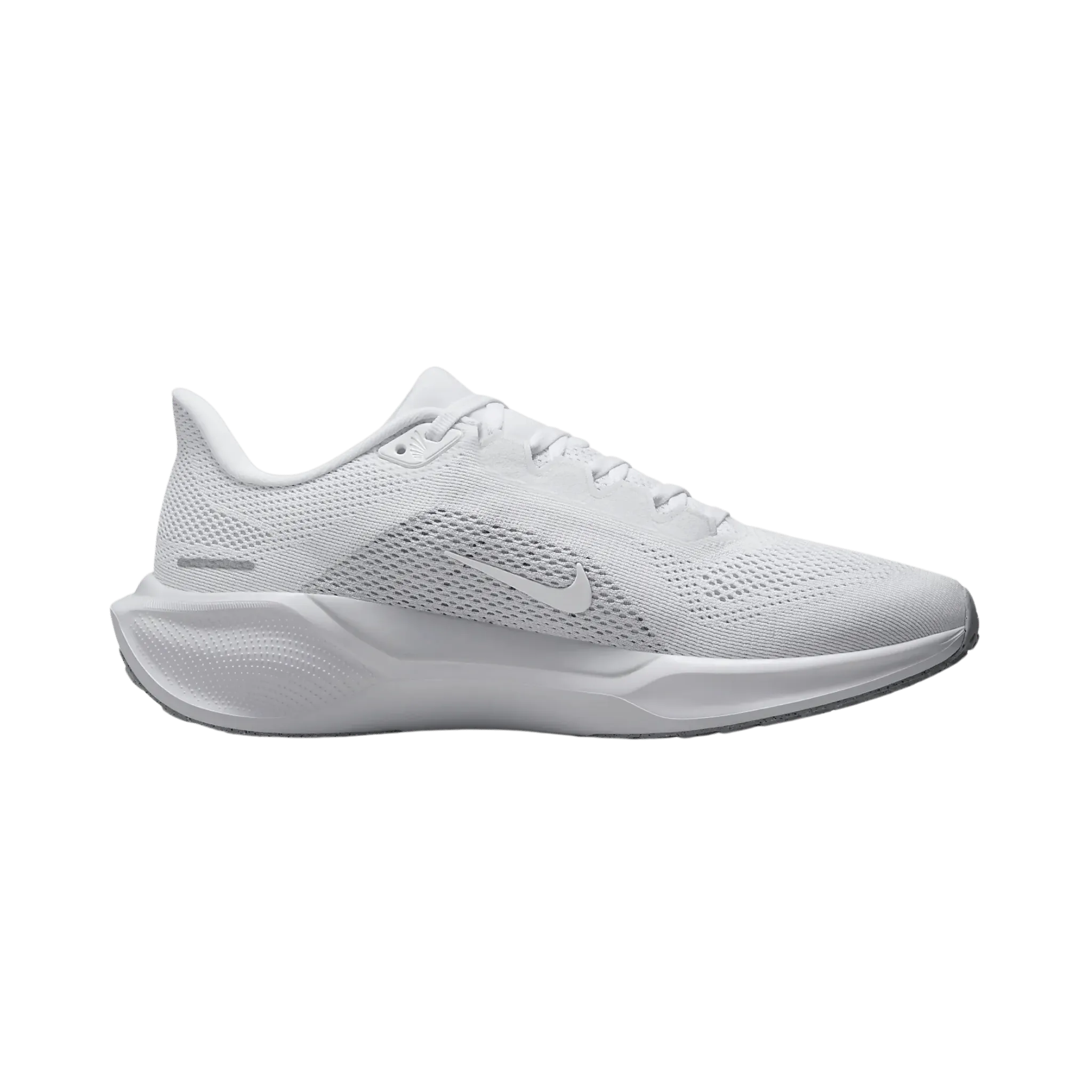 Cross Ventilation Design running in a suspension bridge area shoes NIKE WOMEN'S PEGASUS 41