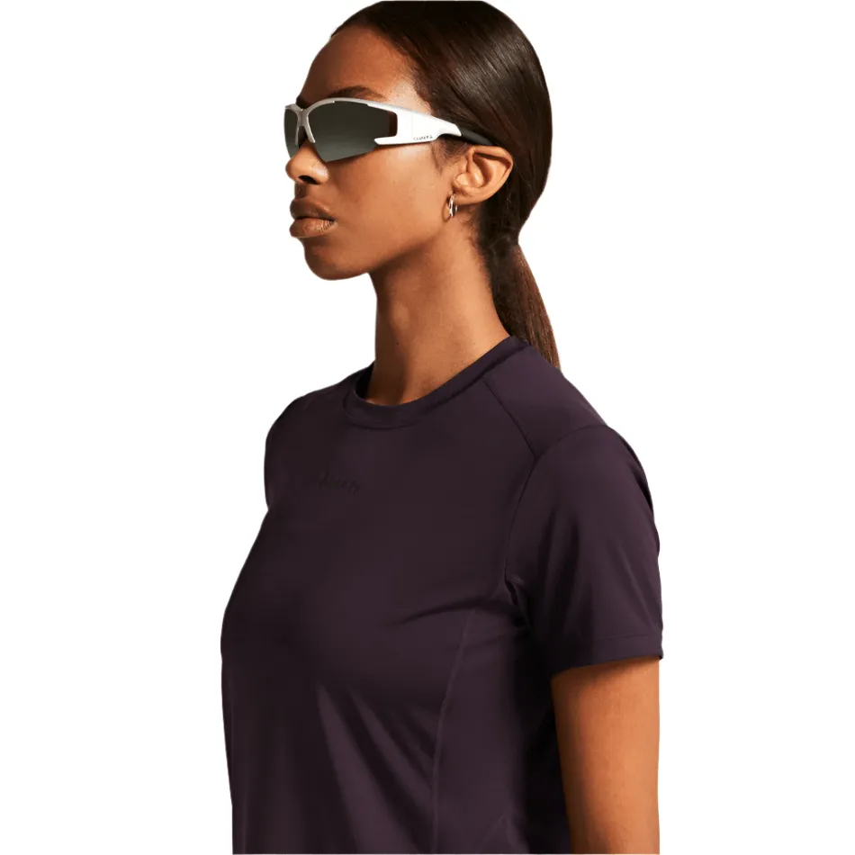Comfy Look Wear Elegant Detail Craft Women's ADV Essence Short Sleeved Tee 2 in Dark Plum SS25
