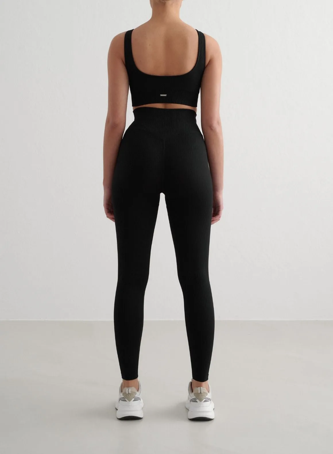 Black Ribbed Seamless Bra Adaptive Compression