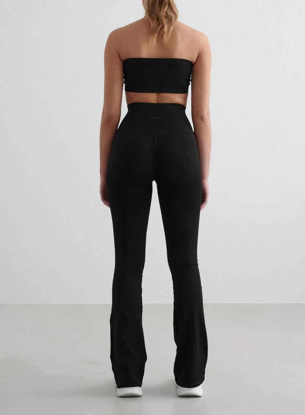 Black Shape Seamless Bandeau Bra Padded Multi Directional Stretch