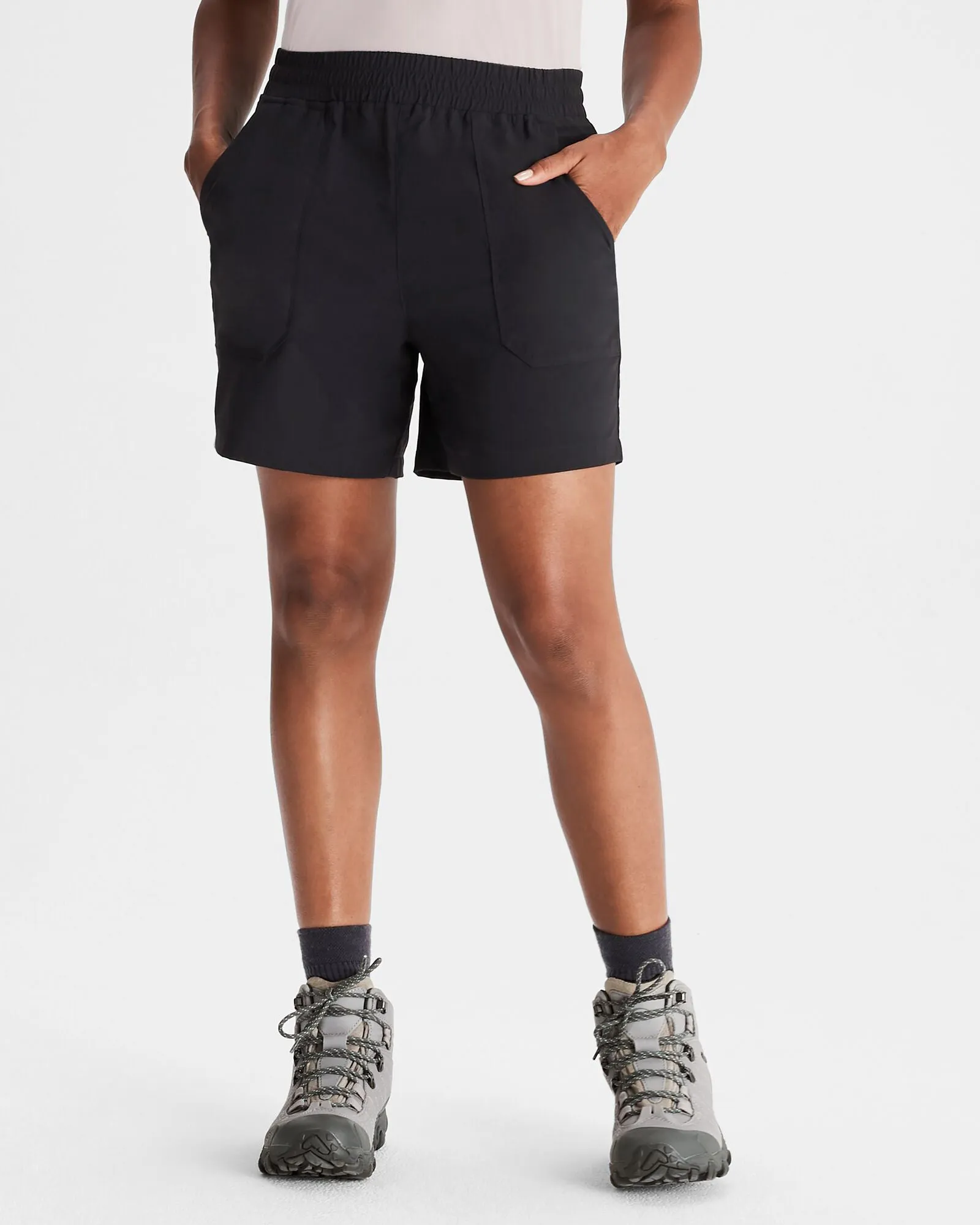 Women's Miro 5"  Shorts - Black Vital Core Model Edge