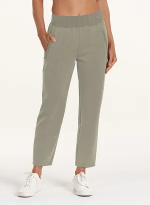 Sporty Look Ultraluxe Cropped Lounge Pant - FINAL SALE