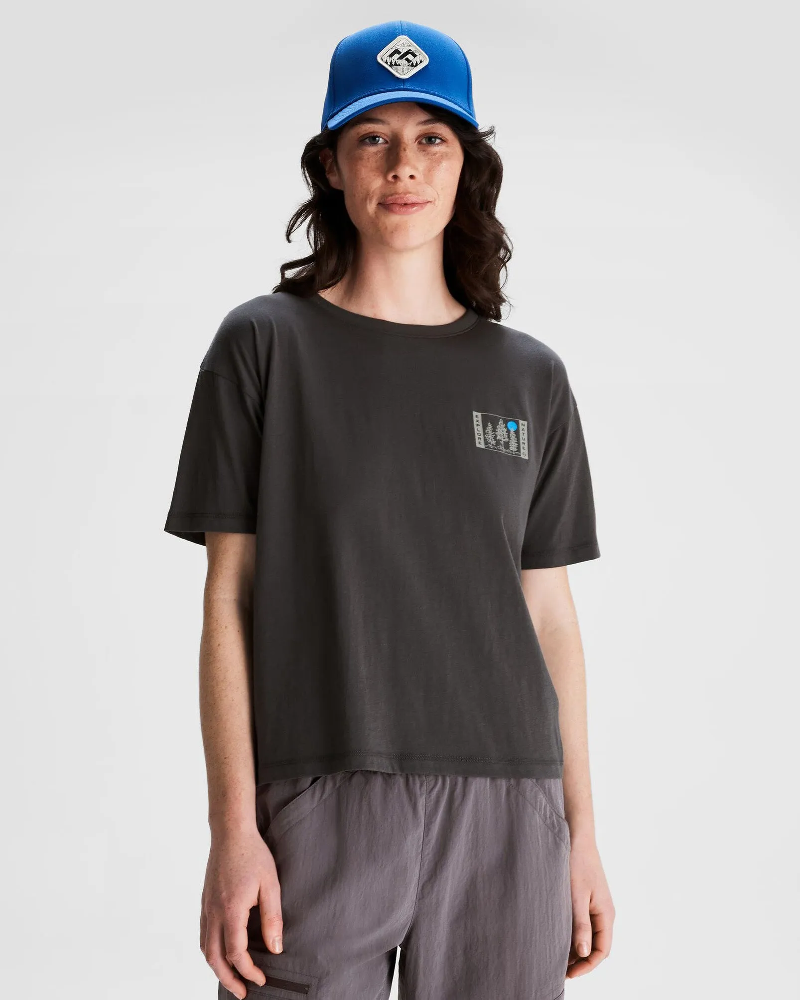 Ergonomic Cut Women's Explore Nature Organic Cotton T-shirt - Shale