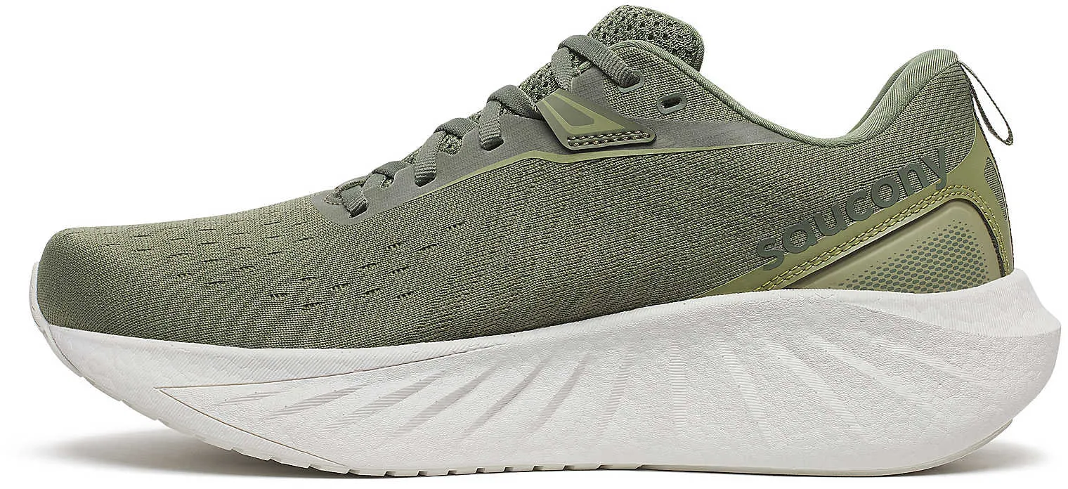 running in a canal area shoes Shock Absorption Design Saucony Triumph 22 Mens Running Shoes - Green