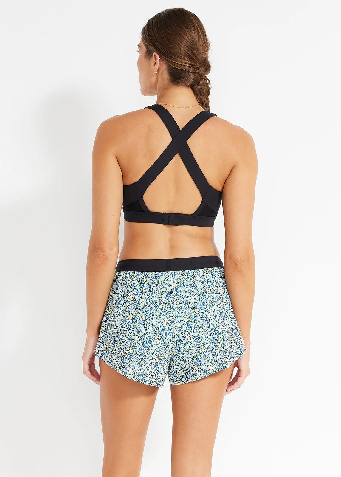 In Tempo Weightless Short Streetwear Formal Wear