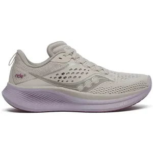 Women's Saucony Ride 17 running in a group shoes