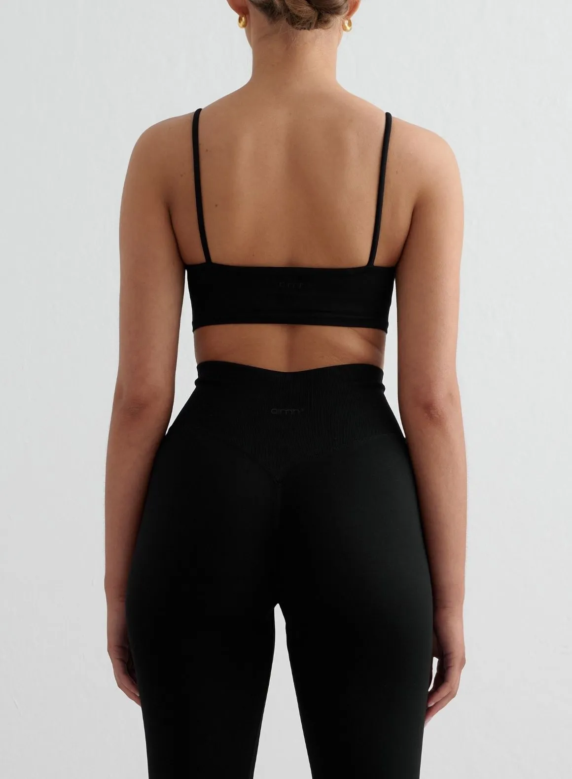 petite size Endurance training Black Shape Seamless Strap Bra