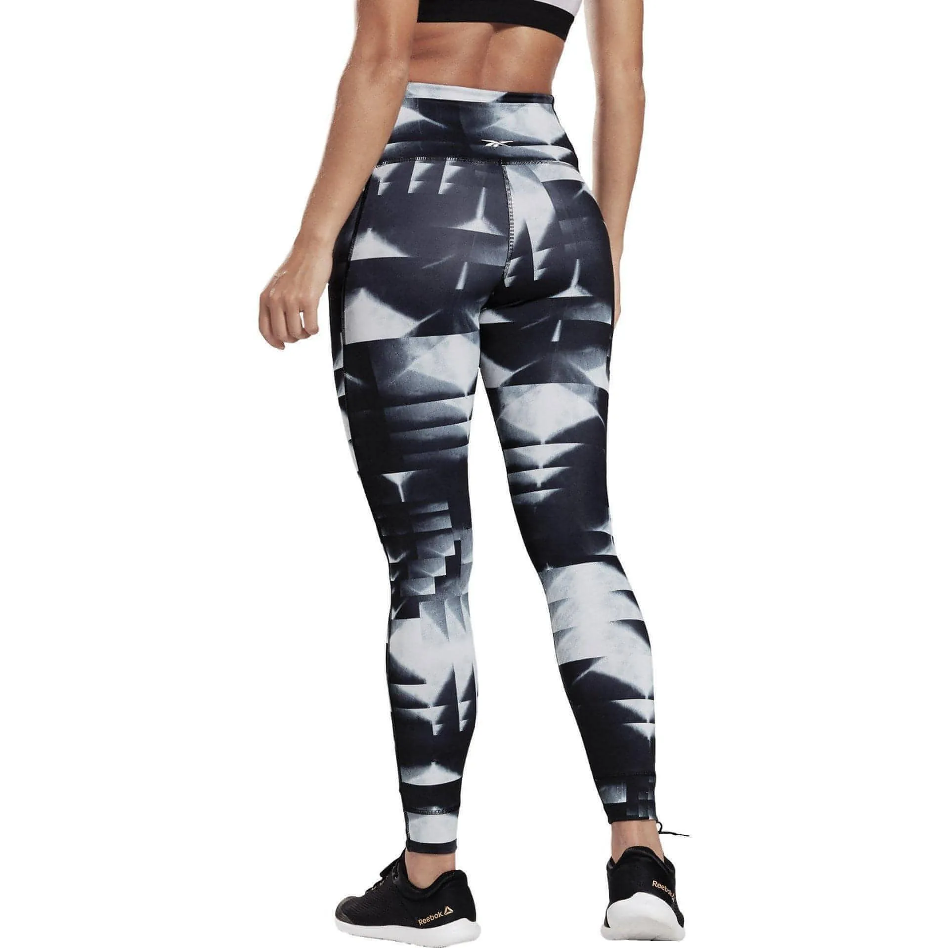 Body Shaping Fitness Training For Teens Shape Retain Reebok Sudio Lux 2.0 High Rise Womens Long Training Tights - Black