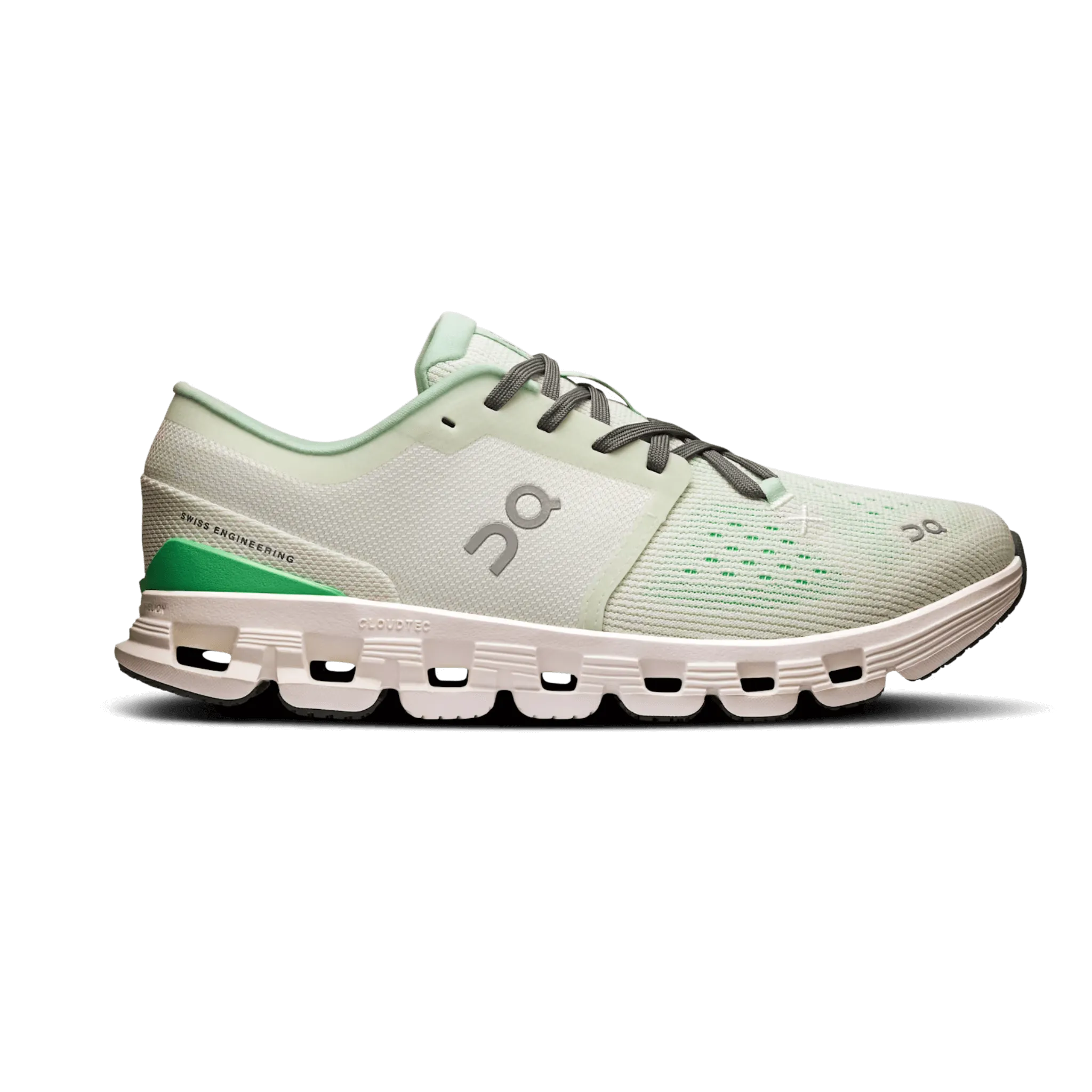 sports tops jogging in park ON WOMEN'S CLOUD X 4