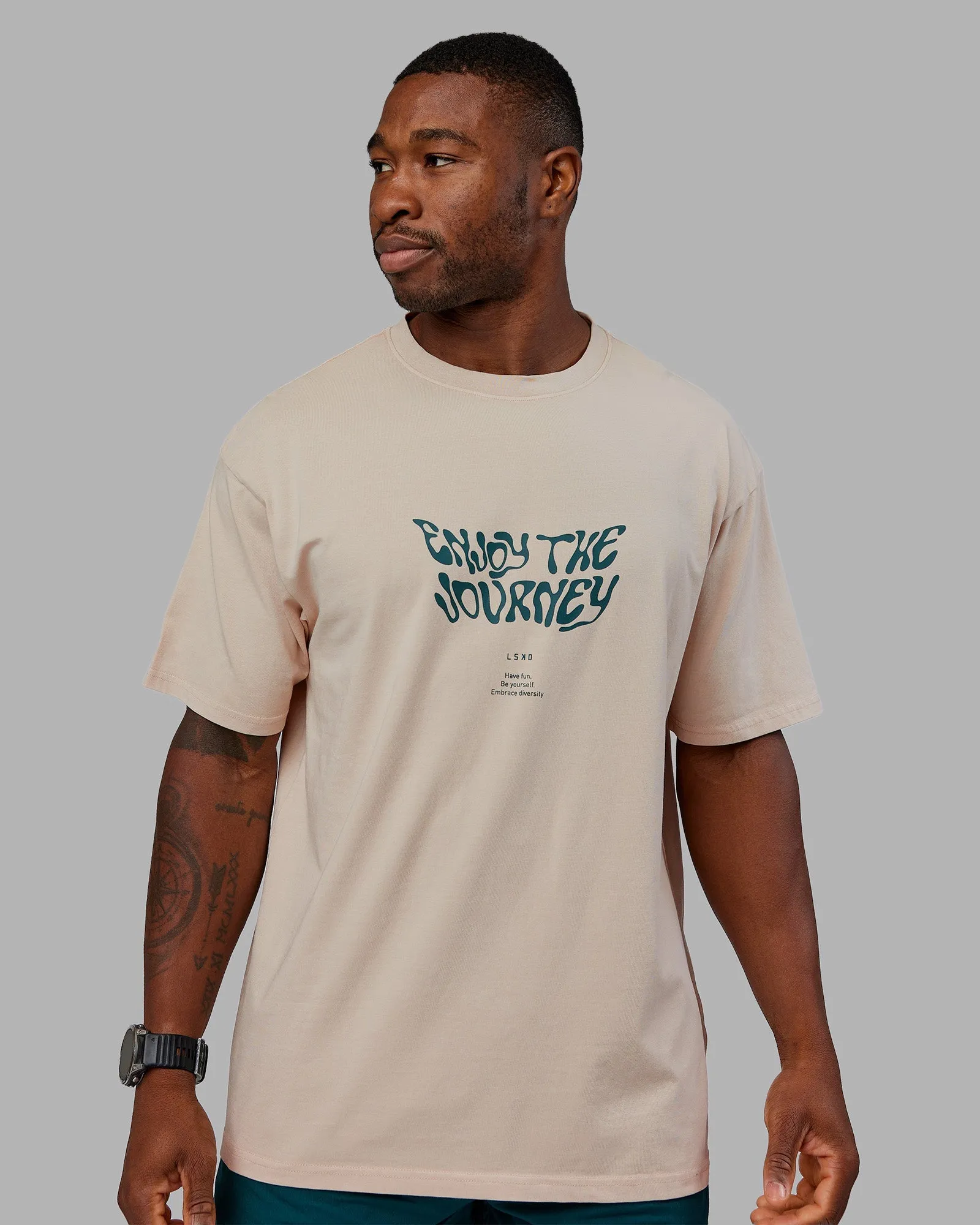 Journey FLXCotton Oversized Tee - Washed Shale Beige-Dark Moss Layering Wear Oversized Fit