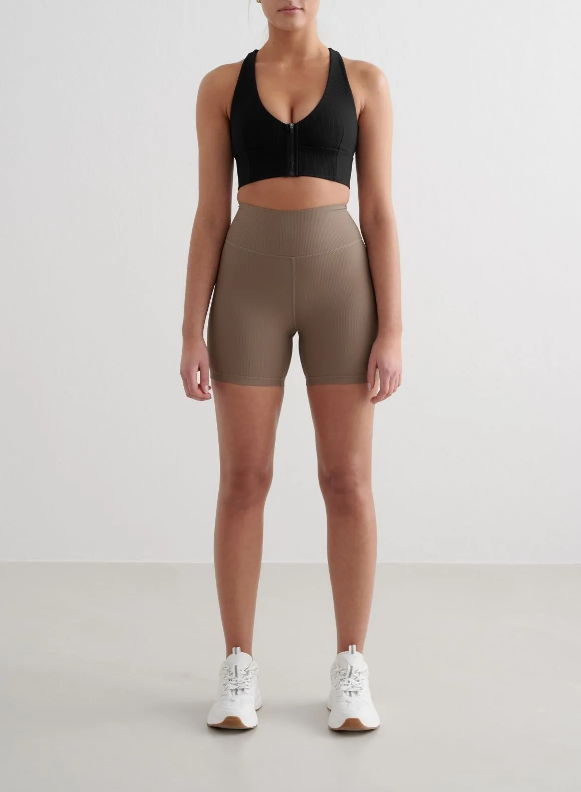 Black Ribbed Performance Zipped Bra Non-Binding Band Welded seams