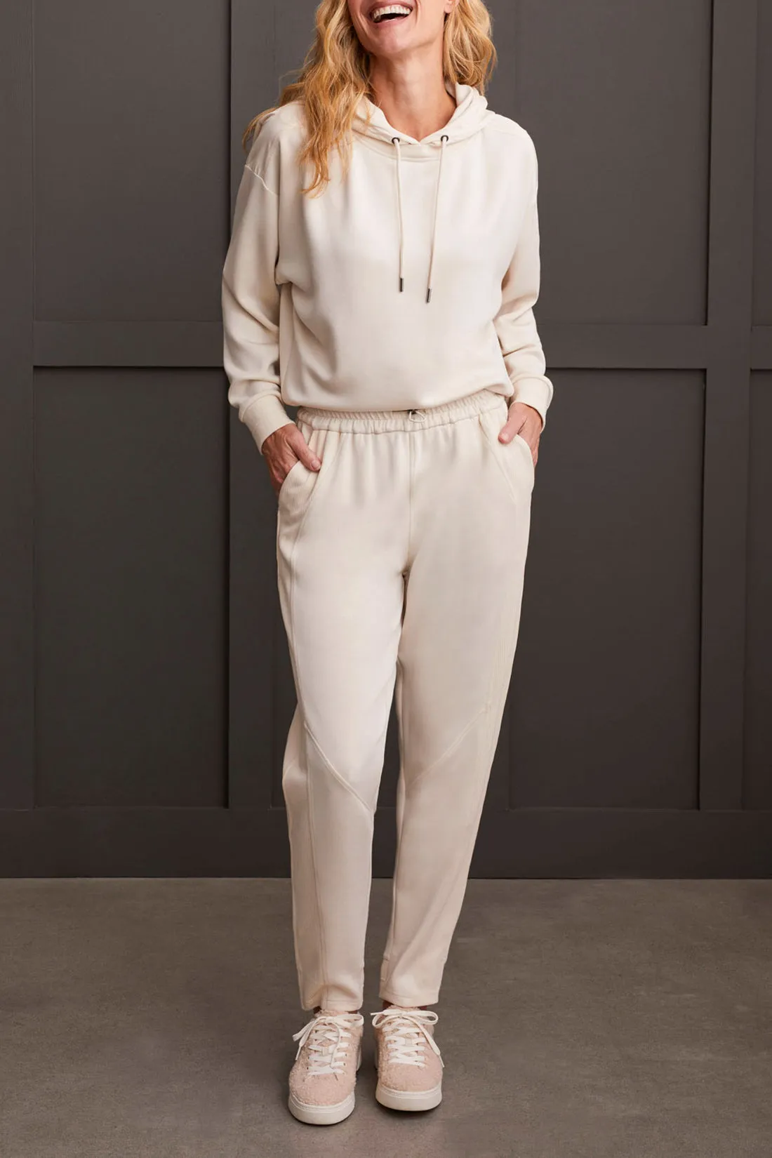 Tribal | Techno Lux Stretch Fabric Jogger | Women's quick dry