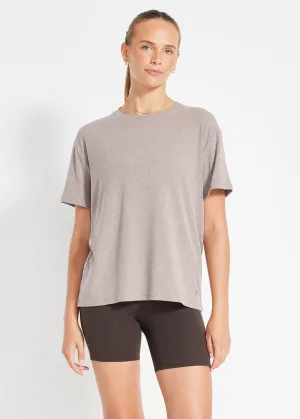 Sporty Flex Essential Ribbed Tee