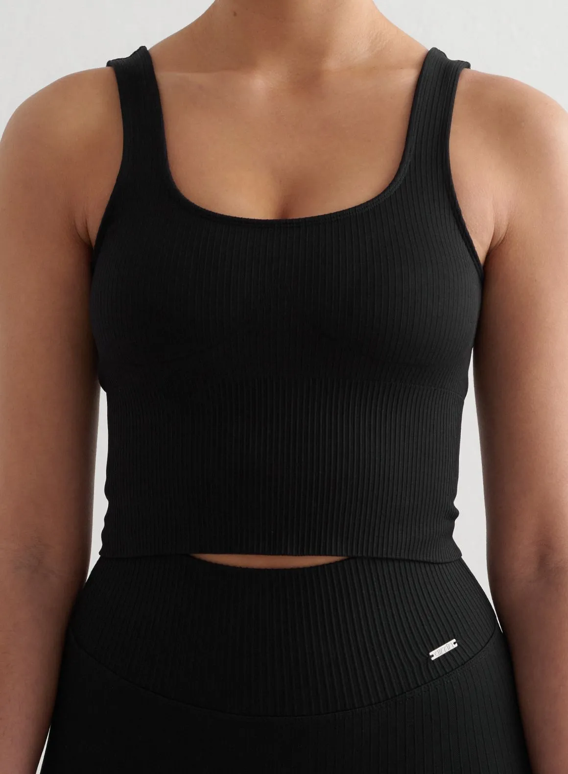 Tagless Neckline Black Ribbed Seamless Biker Shorts & Bralette Set