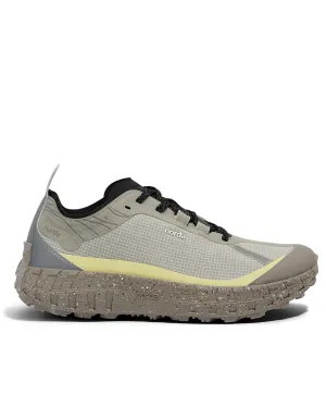 001A - Women's daily training trail shoes All Weather Performance